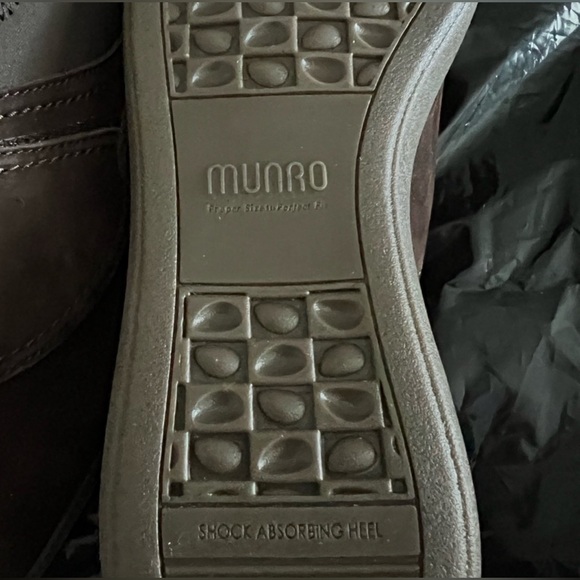 Munro Brown Suede Women’s Shoes size 10 - Picture 5 of 7